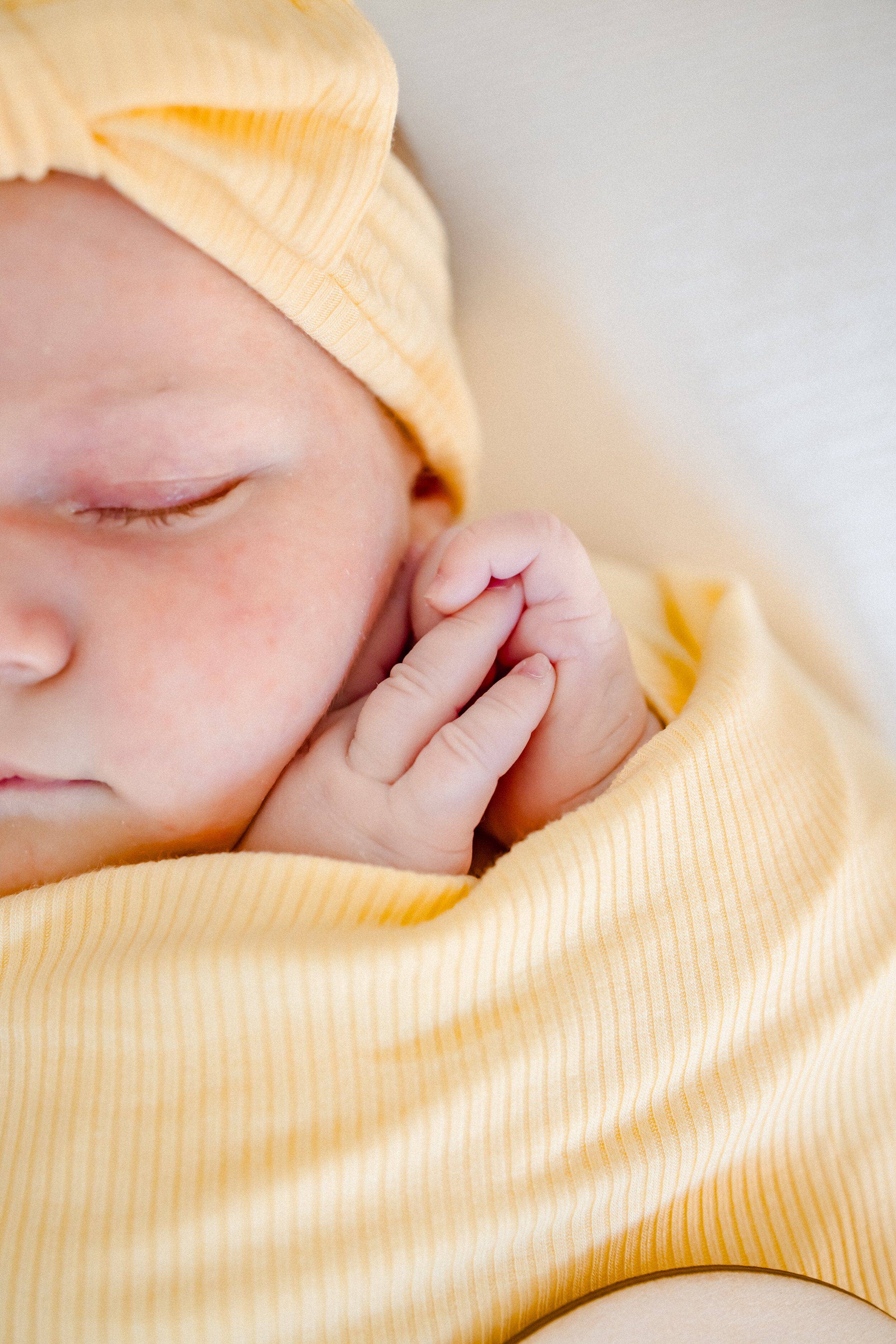 Kiin Baby Bamboo Stretch Swaddle