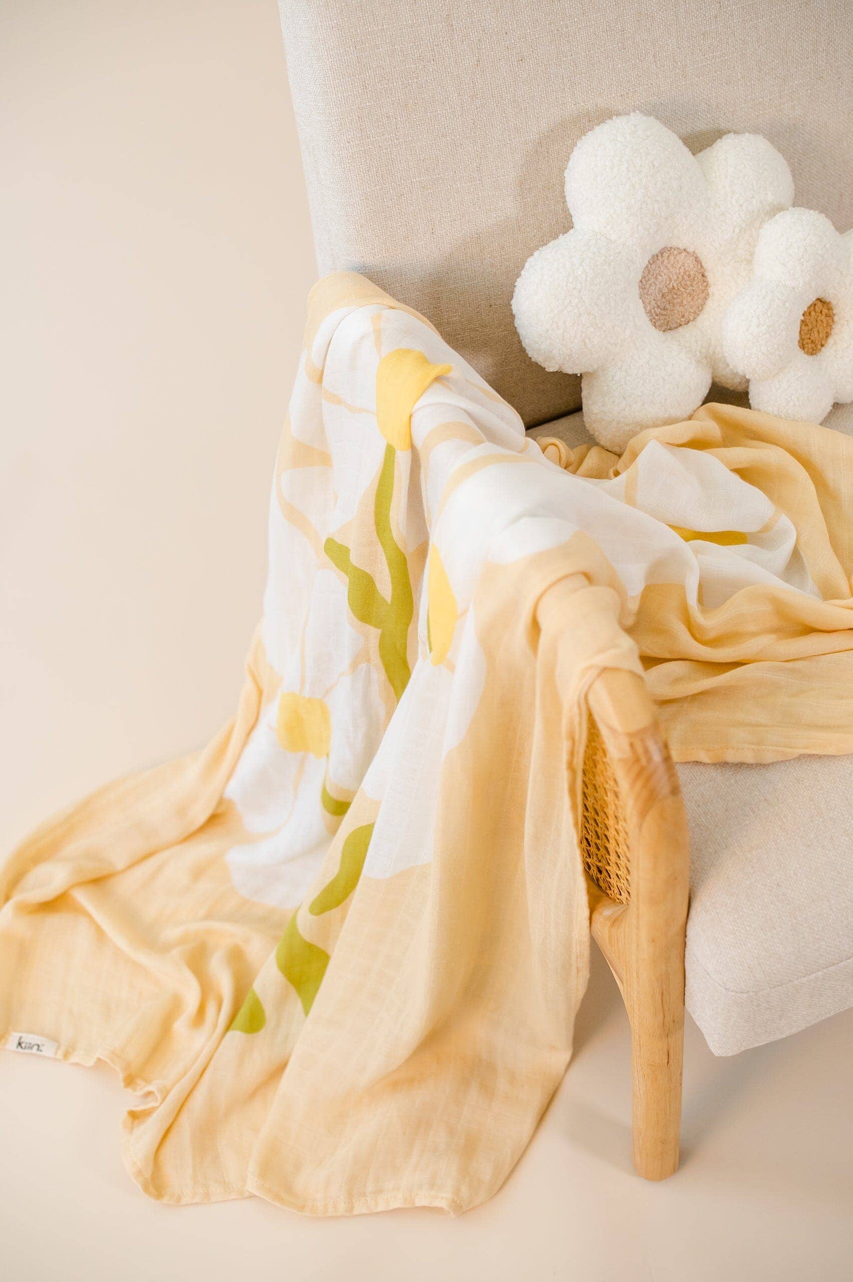 Kiin Baby Organic Muslin Swaddle - Fleur Warm Oat (Limited Edition)
